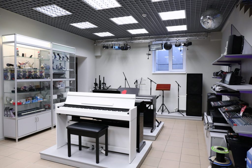 TikTok versucht zu beweisen, dass es keine Major-Label-Musik braucht – und die Augen der Branche sind darauf gerichtet.